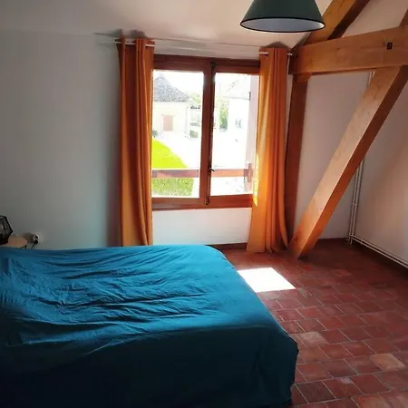 Dans Village Calme A 5 Min Des Lacs Apartment