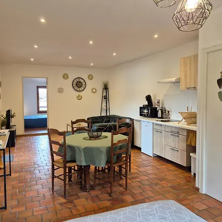 Apartment A 5 Min Des Lacs *